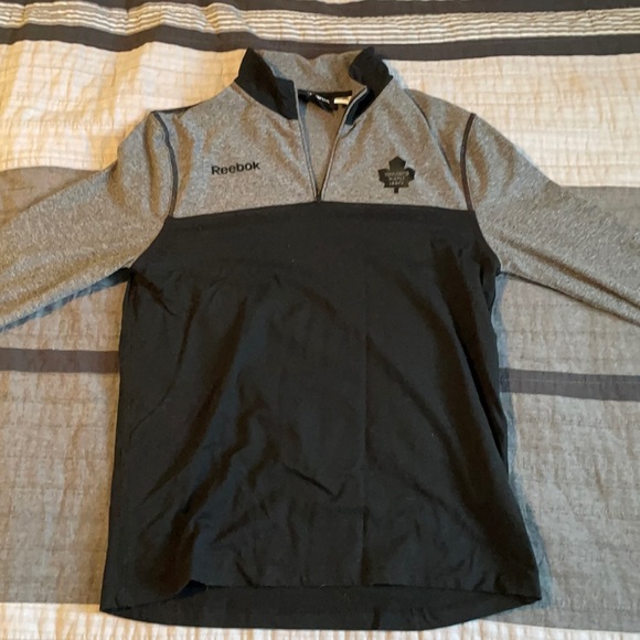 Black and Grey Reebok Maple Leafs Quarter-Zip - Picture 1 of 4